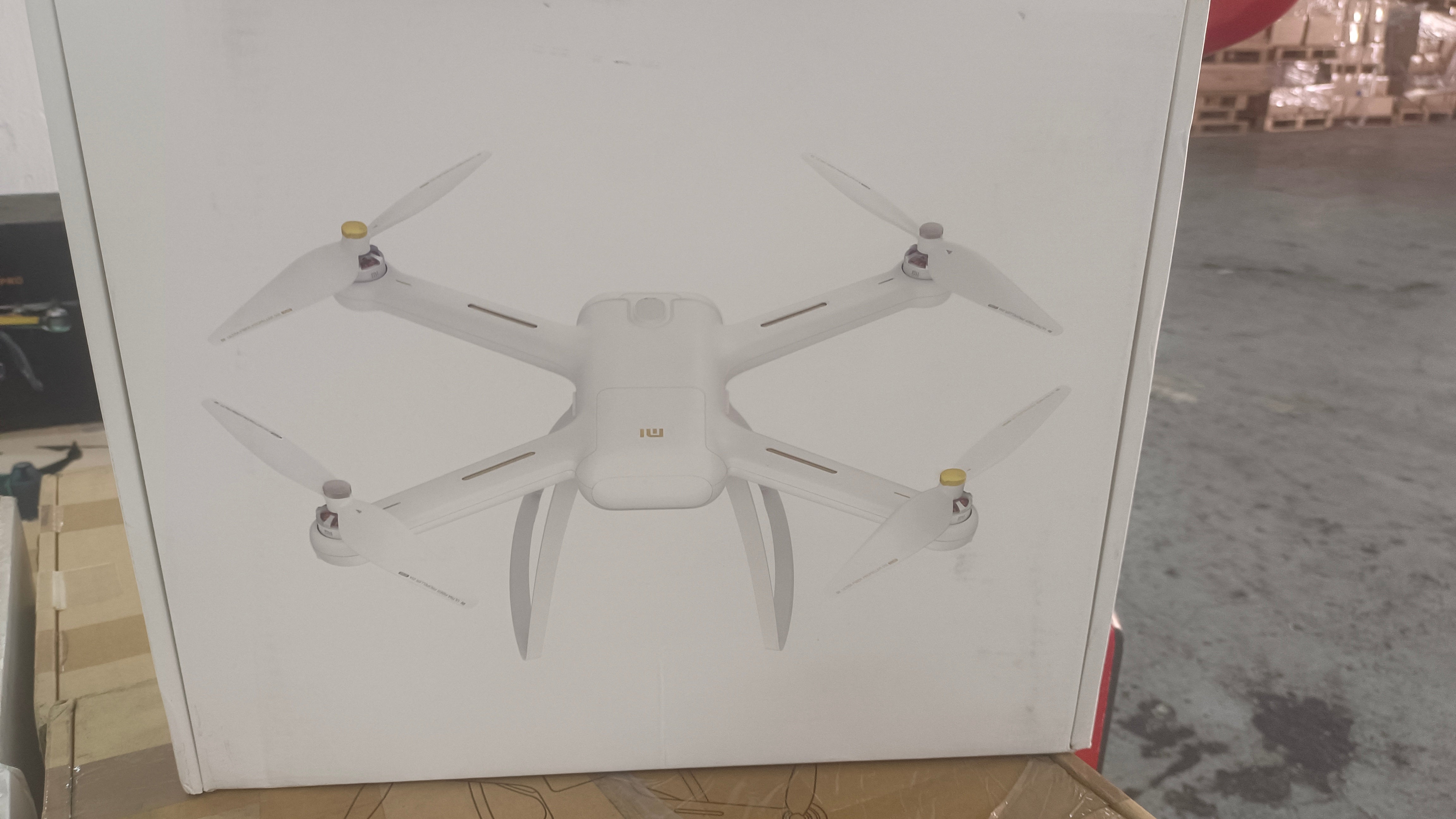 *FREE* Xiaomi Mi Drone 4K 1st Gen （Small Unmanned Aircraft Order (Cap.448G)）